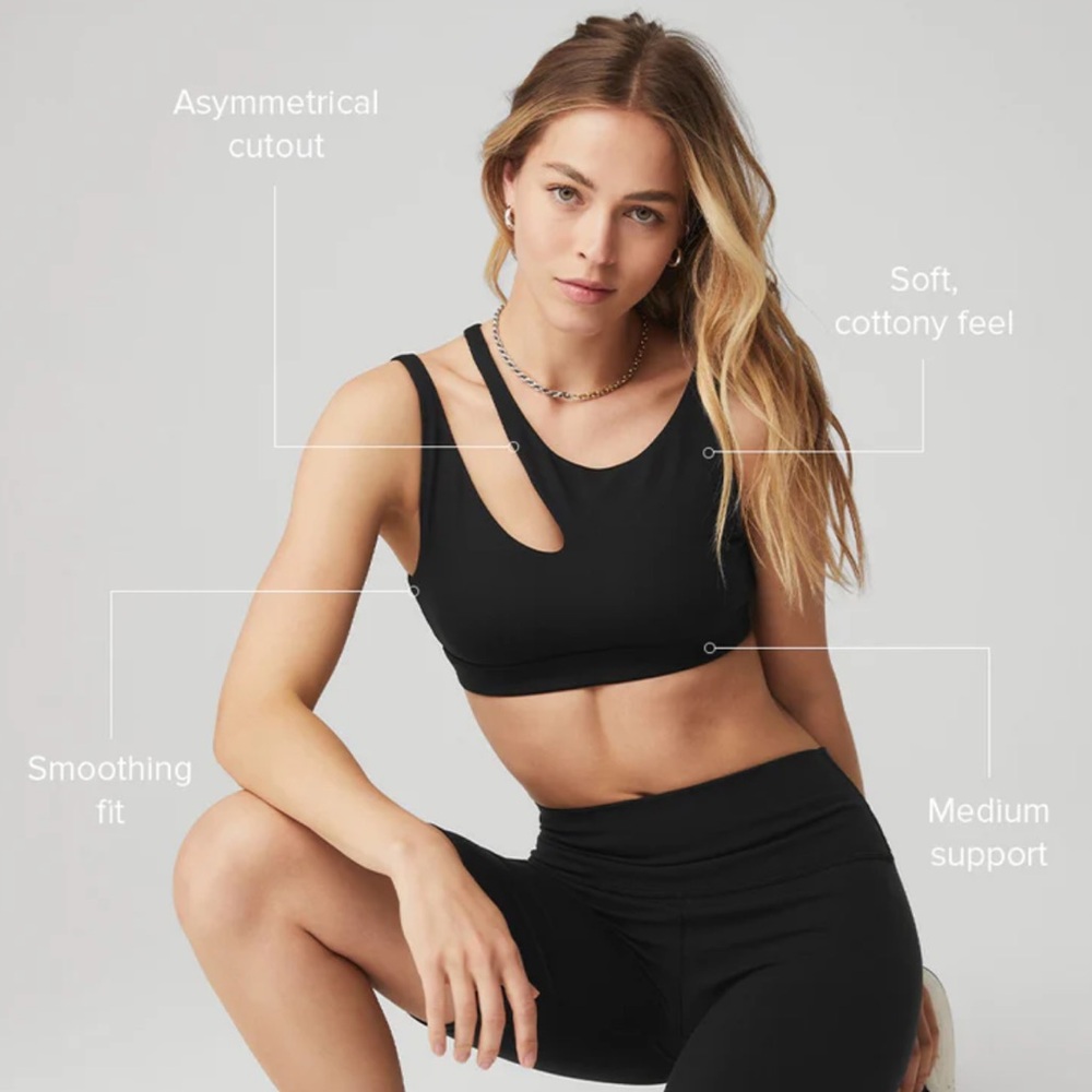 Alo yoga bra peak bra